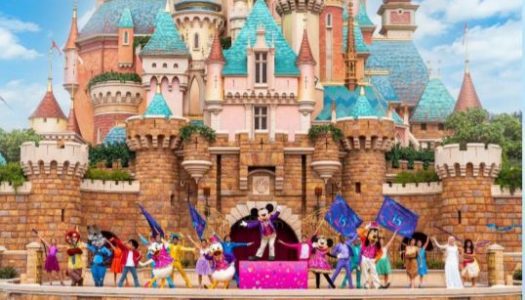 Live outdoor musical party ‘Follow Your Dreams’ debuts at Hong Kong Disneyland’s Castle of Magical Dreams