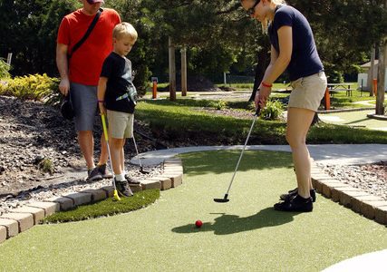 Municipal parks and shopping malls operate AGS mini golf courses