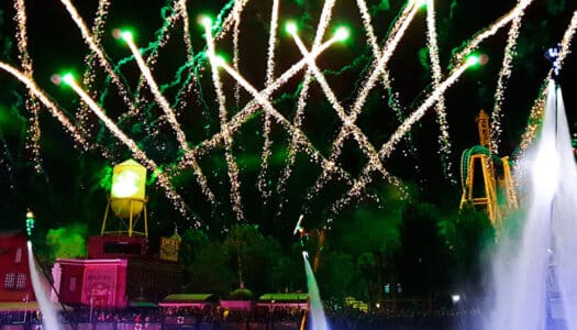 New night-time show Aquaman Nighttime Spectacular at Parque Warner