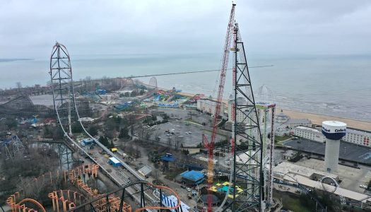 420-foot Spike tower installed for Top Thrill 2